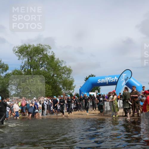 21.06.2026 - Viking Triathlon Michael Strokosch http://msf.ph/oto/9841269 21.06.2026 10:09:22 Schwimmen 52, 61, 127, 141, 309, 385, 439, 504, 512, 529, 532, 538, 561, 646, 670 meine-sportfotos.de