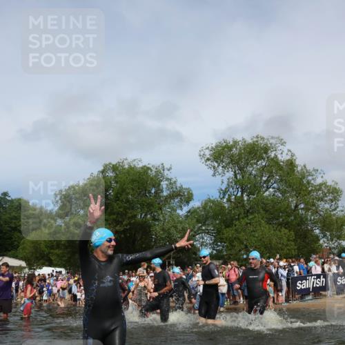 21.06.2026 - Viking Triathlon Michael Strokosch http://msf.ph/oto/9841323 21.06.2026 10:09:31 Schwimmen 52, 61, 117, 174, 244, 264, 305, 309, 357, 417, 439, 491, 512, 557 meine-sportfotos.de