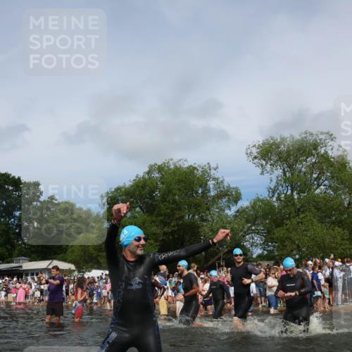 21.06.2026 - Viking Triathlon Michael Strokosch http://msf.ph/oto/9841325 21.06.2026 10:09:31 Schwimmen 52, 61, 117, 174, 244, 264, 305, 309, 357, 417, 439, 491, 512, 557 meine-sportfotos.de