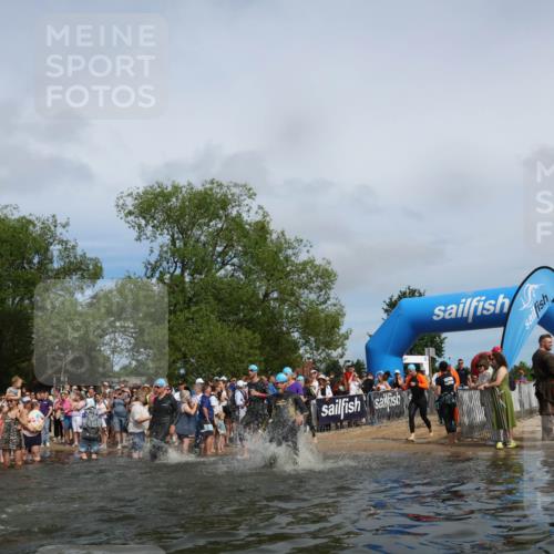 21.06.2026 - Viking Triathlon Michael Strokosch http://msf.ph/oto/9841335 21.06.2026 10:09:34 Schwimmen 39, 117, 174, 244, 264, 305, 309, 357, 379, 417, 439, 491, 512, 515, 557 meine-sportfotos.de