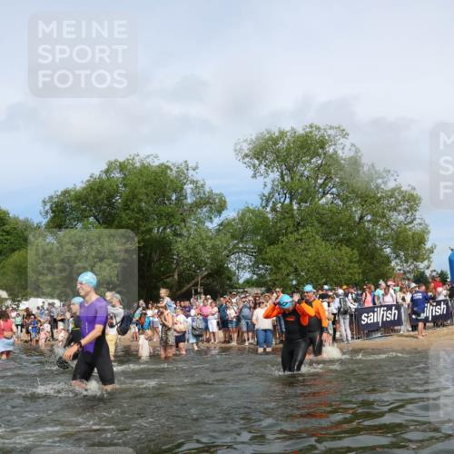 21.06.2026 - Viking Triathlon Michael Strokosch http://msf.ph/oto/9841363 21.06.2026 10:09:39 Schwimmen 39, 117, 174, 244, 264, 305, 357, 379, 417, 491, 515, 557 meine-sportfotos.de