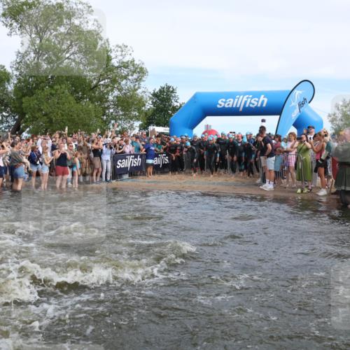 21.06.2026 - Viking Triathlon Michael Strokosch http://msf.ph/oto/9841398 21.06.2026 10:00:19 Schwimmen 1, 2, 4, 7, 8, 9, 10, 19, 21, 29, 103, 189, 517 meine-sportfotos.de