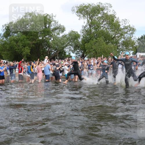 21.06.2026 - Viking Triathlon Michael Strokosch http://msf.ph/oto/9841411 21.06.2026 10:00:23 Schwimmen 1, 2, 4, 7, 8, 9, 10, 19, 21, 29, 103, 189, 517, 547, 575, 637, 669 meine-sportfotos.de