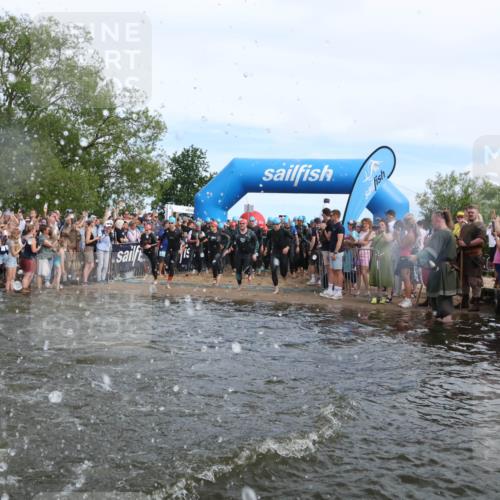 21.06.2026 - Viking Triathlon Michael Strokosch http://msf.ph/oto/9841416 21.06.2026 10:00:25 Schwimmen 1, 2, 4, 7, 8, 9, 10, 19, 21, 29, 103, 189, 517, 547, 575, 610, 637, 669 meine-sportfotos.de