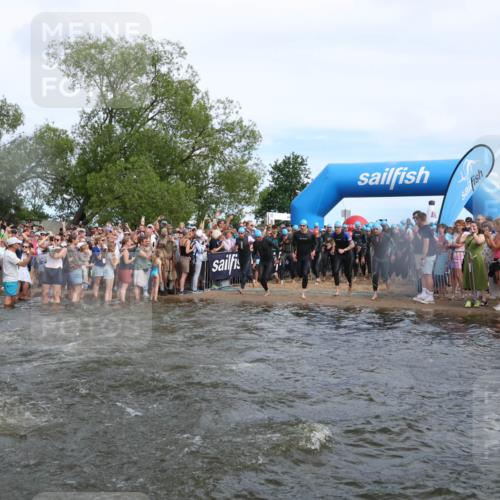 21.06.2026 - Viking Triathlon Michael Strokosch http://msf.ph/oto/9841437 21.06.2026 10:00:30 Schwimmen 1, 19, 21, 25, 31, 189, 334, 422, 474, 517, 547, 575, 610, 637, 669 meine-sportfotos.de