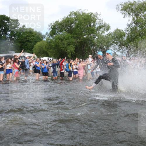 21.06.2026 - Viking Triathlon Michael Strokosch http://msf.ph/oto/9841448 21.06.2026 10:00:32 Schwimmen 1, 19, 21, 25, 31, 189, 334, 422, 474, 517, 547, 575, 610, 637, 669 meine-sportfotos.de