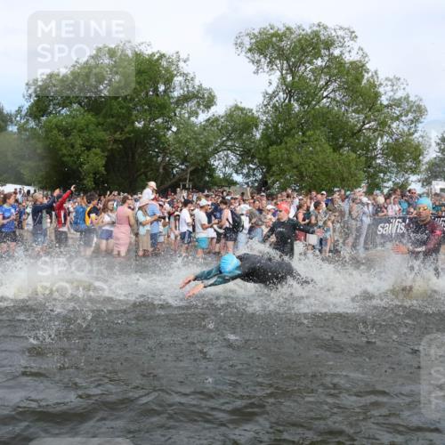 21.06.2026 - Viking Triathlon Michael Strokosch http://msf.ph/oto/9841468 21.06.2026 10:00:38 Schwimmen 25, 31, 104, 334, 422, 453, 474, 548, 610, 620, 626 meine-sportfotos.de