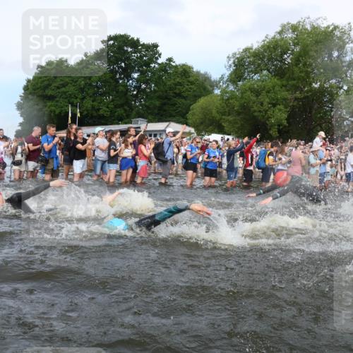 21.06.2026 - Viking Triathlon Michael Strokosch http://msf.ph/oto/9841474 21.06.2026 10:00:39 Schwimmen 25, 31, 46, 104, 334, 422, 426, 453, 474, 548, 620, 626 meine-sportfotos.de