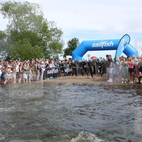21.06.2026 - Viking Triathlon Michael Strokosch http://msf.ph/oto/9841481 21.06.2026 10:00:41 Schwimmen 25, 31, 46, 104, 176, 334, 371, 422, 426, 441, 453, 474, 548, 620, 626 meine-sportfotos.de