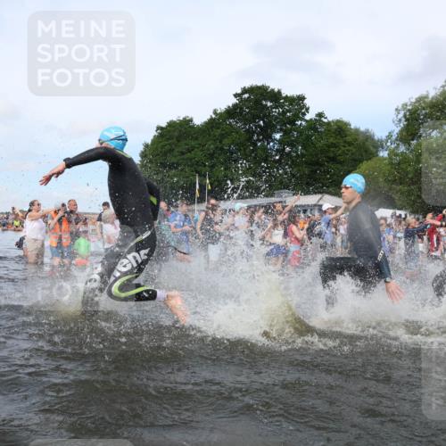 21.06.2026 - Viking Triathlon Michael Strokosch http://msf.ph/oto/9841503 21.06.2026 10:00:45 Schwimmen 46, 104, 119, 176, 371, 426, 441, 453, 466, 548, 565, 569, 620, 626, 643 meine-sportfotos.de