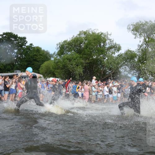 21.06.2026 - Viking Triathlon Michael Strokosch http://msf.ph/oto/9841520 21.06.2026 10:00:48 Schwimmen 27, 42, 46, 98, 119, 176, 371, 426, 441, 466, 565, 569, 643 meine-sportfotos.de