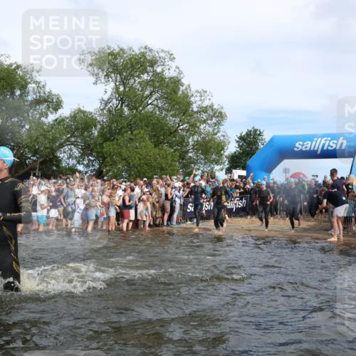 21.06.2026 - Viking Triathlon Michael Strokosch http://msf.ph/oto/9841538 21.06.2026 10:00:51 Schwimmen 27, 42, 46, 74, 98, 119, 176, 218, 371, 426, 441, 466, 565, 569, 643 meine-sportfotos.de
