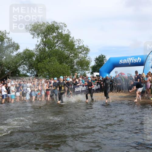 21.06.2026 - Viking Triathlon Michael Strokosch http://msf.ph/oto/9841541 21.06.2026 10:00:52 Schwimmen 27, 42, 46, 74, 98, 119, 176, 218, 371, 426, 441, 466, 565, 569, 643 meine-sportfotos.de