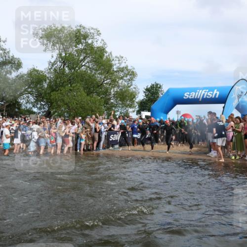 21.06.2026 - Viking Triathlon Michael Strokosch http://msf.ph/oto/9841563 21.06.2026 10:00:56 Schwimmen 17, 27, 42, 74, 98, 119, 218, 454, 466, 506, 565, 569, 623, 640, 643 meine-sportfotos.de