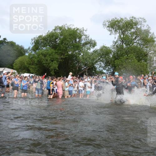 21.06.2026 - Viking Triathlon Michael Strokosch http://msf.ph/oto/9841573 21.06.2026 10:00:57 Schwimmen 17, 27, 42, 74, 98, 119, 218, 454, 466, 506, 565, 569, 623, 640, 643 meine-sportfotos.de
