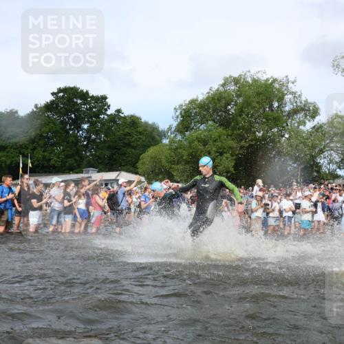 21.06.2026 - Viking Triathlon Michael Strokosch http://msf.ph/oto/9841611 21.06.2026 10:01:03 Schwimmen 5, 14, 17, 74, 169, 180, 218, 249, 270, 337, 342, 383, 454, 506, 527, 623, 640 meine-sportfotos.de