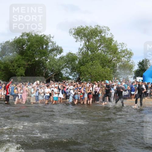 21.06.2026 - Viking Triathlon Michael Strokosch http://msf.ph/oto/9841627 21.06.2026 10:01:06 Schwimmen 5, 14, 17, 169, 180, 249, 270, 337, 342, 383, 454, 506, 527, 623, 640 meine-sportfotos.de