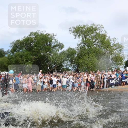 21.06.2026 - Viking Triathlon Michael Strokosch http://msf.ph/oto/9841645 21.06.2026 10:01:09 Schwimmen 5, 14, 65, 89, 169, 180, 249, 270, 280, 337, 342, 383, 447, 486, 527 meine-sportfotos.de