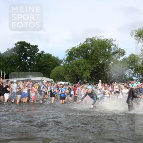 21.06.2026 - Viking Triathlon Michael Strokosch http://msf.ph/oto/9841666 21.06.2026 10:01:13 Schwimmen 5, 18, 65, 89, 114, 169, 242, 270, 280, 337, 342, 383, 447, 486, 527 meine-sportfotos.de