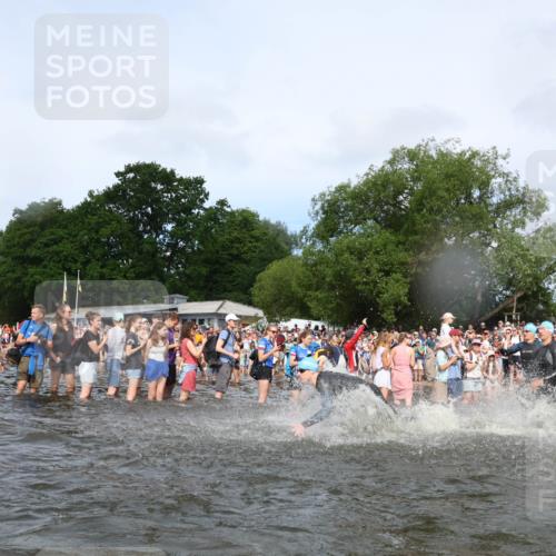 21.06.2026 - Viking Triathlon Michael Strokosch http://msf.ph/oto/9841667 21.06.2026 10:01:14 Schwimmen 5, 18, 65, 89, 114, 131, 169, 242, 270, 271, 280, 342, 383, 447, 486 meine-sportfotos.de