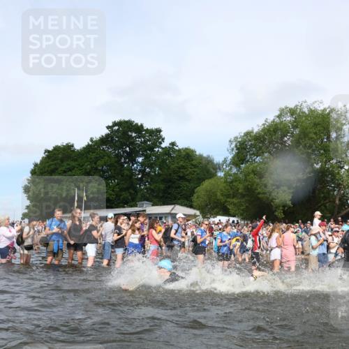 21.06.2026 - Viking Triathlon Michael Strokosch http://msf.ph/oto/9841669 21.06.2026 10:01:14 Schwimmen 5, 18, 65, 89, 114, 131, 169, 242, 270, 271, 280, 342, 383, 447, 486 meine-sportfotos.de