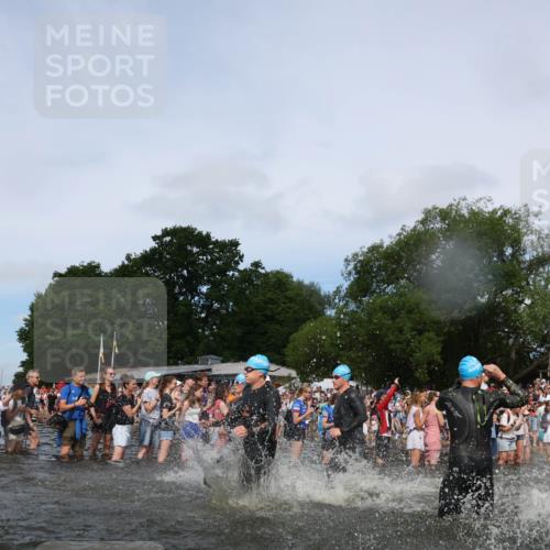 21.06.2026 - Viking Triathlon Michael Strokosch http://msf.ph/oto/9841696 21.06.2026 10:01:19 Schwimmen 18, 28, 51, 65, 89, 114, 131, 145, 242, 271, 280, 447, 486, 500, 665 meine-sportfotos.de