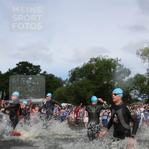 21.06.2026 - Viking Triathlon Michael Strokosch http://msf.ph/oto/9841698 21.06.2026 10:01:20 Schwimmen 18, 28, 51, 65, 89, 114, 131, 145, 242, 271, 280, 447, 486, 500, 665 meine-sportfotos.de