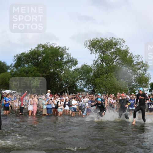 21.06.2026 - Viking Triathlon Michael Strokosch http://msf.ph/oto/9841713 21.06.2026 10:01:22 Schwimmen 18, 28, 51, 65, 89, 114, 131, 145, 242, 271, 280, 447, 486, 500, 665 meine-sportfotos.de