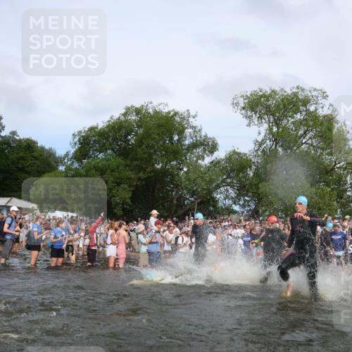 21.06.2026 - Viking Triathlon Michael Strokosch http://msf.ph/oto/9841718 21.06.2026 10:01:23 Schwimmen 18, 26, 28, 51, 65, 89, 114, 131, 145, 242, 271, 280, 447, 486, 500, 568, 576, 665 meine-sportfotos.de