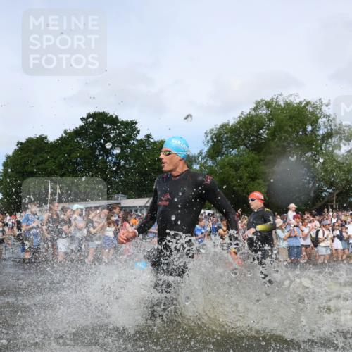 21.06.2026 - Viking Triathlon Michael Strokosch http://msf.ph/oto/9841725 21.06.2026 10:01:24 Schwimmen 13, 18, 26, 28, 51, 114, 131, 145, 242, 271, 300, 500, 568, 576, 665 meine-sportfotos.de