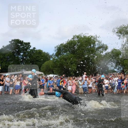 21.06.2026 - Viking Triathlon Michael Strokosch http://msf.ph/oto/9841754 21.06.2026 10:01:30 Schwimmen 13, 26, 28, 51, 62, 145, 300, 311, 359, 500, 551, 568, 576, 627, 665 meine-sportfotos.de