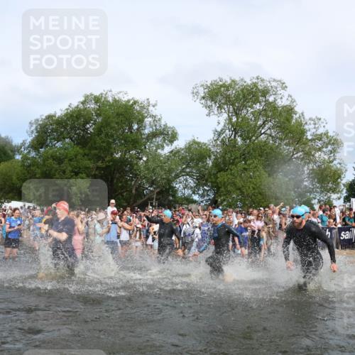 21.06.2026 - Viking Triathlon Michael Strokosch http://msf.ph/oto/9841780 21.06.2026 10:01:34 Schwimmen 13, 26, 62, 109, 113, 161, 278, 300, 311, 359, 551, 568, 576, 627, 633 meine-sportfotos.de