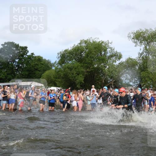 21.06.2026 - Viking Triathlon Michael Strokosch http://msf.ph/oto/9841803 21.06.2026 10:01:38 Schwimmen 13, 38, 62, 109, 113, 161, 278, 300, 311, 359, 432, 551, 627, 633 meine-sportfotos.de