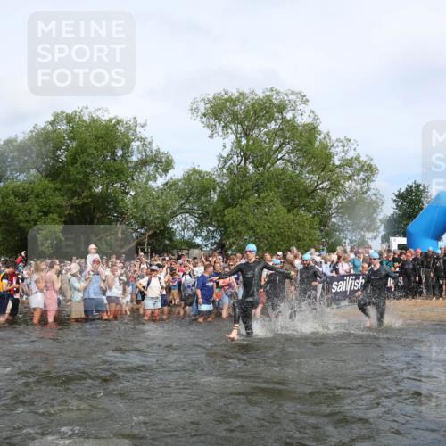 21.06.2026 - Viking Triathlon Michael Strokosch http://msf.ph/oto/9841824 21.06.2026 10:01:42 Schwimmen 38, 62, 109, 113, 161, 194, 278, 285, 311, 332, 359, 432, 551, 627, 633 meine-sportfotos.de