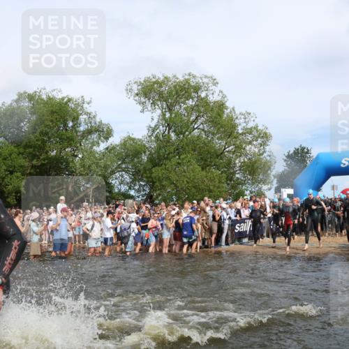 21.06.2026 - Viking Triathlon Michael Strokosch http://msf.ph/oto/9841846 21.06.2026 10:01:46 Schwimmen 38, 109, 113, 161, 194, 278, 285, 332, 343, 391, 432, 543, 621, 633, 644 meine-sportfotos.de