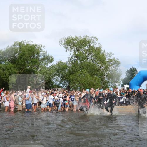 21.06.2026 - Viking Triathlon Michael Strokosch http://msf.ph/oto/9841853 21.06.2026 10:01:47 Schwimmen 38, 109, 113, 161, 194, 278, 285, 332, 343, 391, 432, 543, 621, 633, 644 meine-sportfotos.de