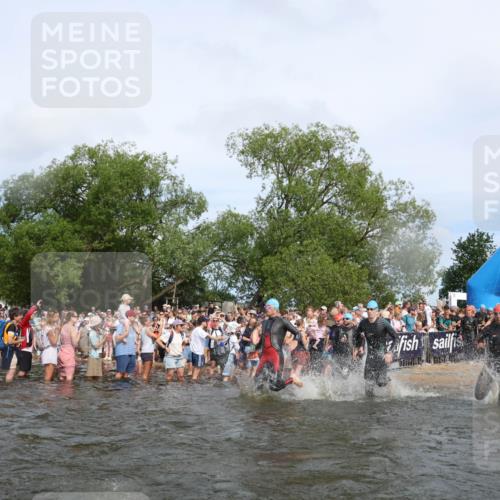 21.06.2026 - Viking Triathlon Michael Strokosch http://msf.ph/oto/9841854 21.06.2026 10:01:48 Schwimmen 38, 194, 265, 285, 332, 343, 391, 432, 543, 621, 644, 664 meine-sportfotos.de