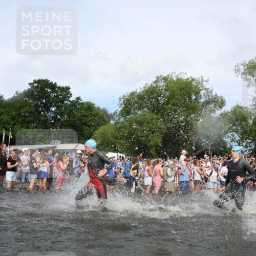 21.06.2026 - Viking Triathlon Michael Strokosch http://msf.ph/oto/9841861 21.06.2026 10:01:49 Schwimmen 30, 38, 194, 238, 265, 285, 332, 343, 391, 432, 543, 621, 644, 648, 664 meine-sportfotos.de