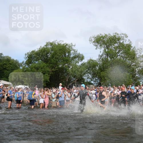 21.06.2026 - Viking Triathlon Michael Strokosch http://msf.ph/oto/9841885 21.06.2026 10:01:53 Schwimmen 30, 55, 194, 221, 238, 265, 285, 332, 343, 380, 391, 543, 621, 644, 648, 664 meine-sportfotos.de
