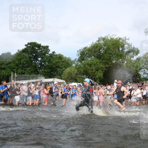 21.06.2026 - Viking Triathlon Michael Strokosch http://msf.ph/oto/9841891 21.06.2026 10:01:54 Schwimmen 30, 55, 221, 238, 265, 343, 380, 391, 394, 543, 606, 621, 644, 648, 664 meine-sportfotos.de