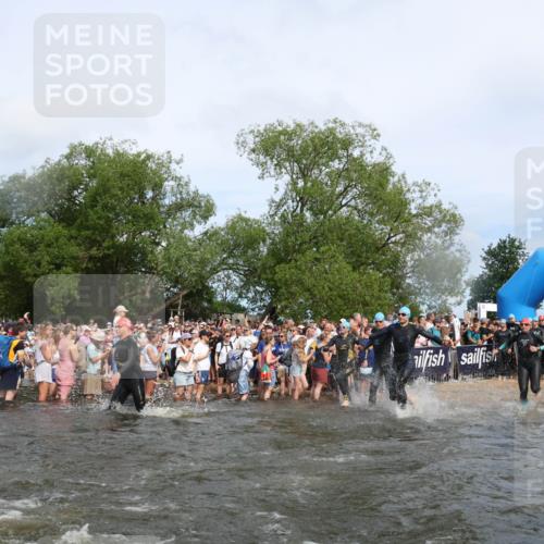 21.06.2026 - Viking Triathlon Michael Strokosch http://msf.ph/oto/9841905 21.06.2026 10:01:57 Schwimmen 30, 55, 221, 238, 265, 343, 380, 391, 394, 543, 606, 621, 644, 648, 664 meine-sportfotos.de