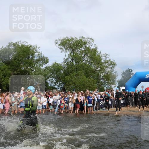 21.06.2026 - Viking Triathlon Michael Strokosch http://msf.ph/oto/9841932 21.06.2026 10:02:01 Schwimmen 30, 43, 55, 221, 226, 238, 265, 380, 394, 446, 524, 606, 625, 648, 664 meine-sportfotos.de