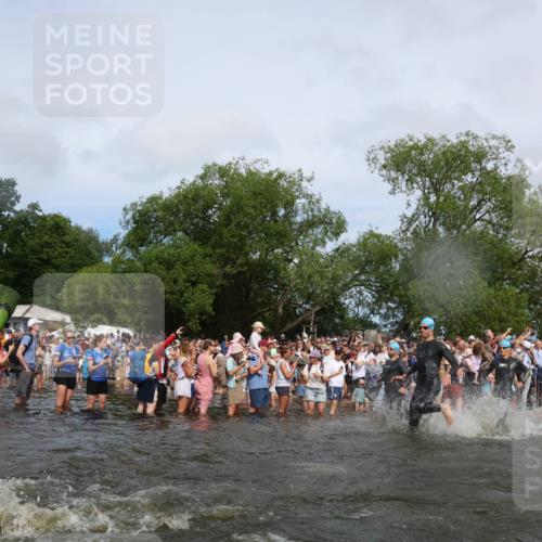 21.06.2026 - Viking Triathlon Michael Strokosch http://msf.ph/oto/9841940 21.06.2026 10:02:02 Schwimmen 30, 43, 55, 221, 226, 238, 265, 380, 394, 446, 524, 606, 625, 648, 664 meine-sportfotos.de