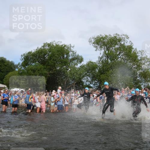 21.06.2026 - Viking Triathlon Michael Strokosch http://msf.ph/oto/9841967 21.06.2026 10:02:07 Schwimmen 43, 55, 90, 154, 221, 226, 380, 394, 410, 446, 501, 524, 606, 625, 660 meine-sportfotos.de