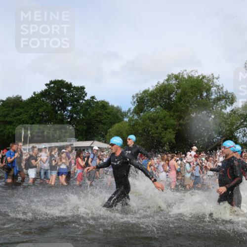 21.06.2026 - Viking Triathlon Michael Strokosch http://msf.ph/oto/9841974 21.06.2026 10:02:09 Schwimmen 43, 90, 102, 152, 154, 226, 410, 438, 446, 501, 524, 536, 537, 625, 660 meine-sportfotos.de