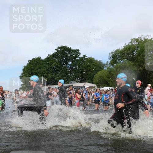 21.06.2026 - Viking Triathlon Michael Strokosch http://msf.ph/oto/9841978 21.06.2026 10:02:09 Schwimmen 43, 90, 102, 152, 154, 226, 410, 438, 446, 501, 524, 536, 537, 625, 660 meine-sportfotos.de