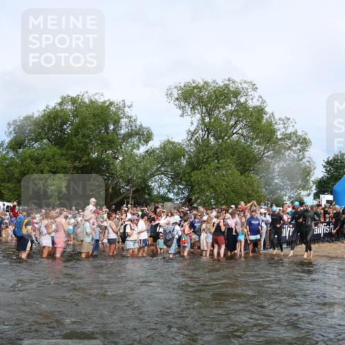 21.06.2026 - Viking Triathlon Michael Strokosch http://msf.ph/oto/9841992 21.06.2026 10:02:12 Schwimmen 43, 90, 102, 152, 154, 226, 410, 438, 446, 501, 524, 536, 537, 625, 660 meine-sportfotos.de