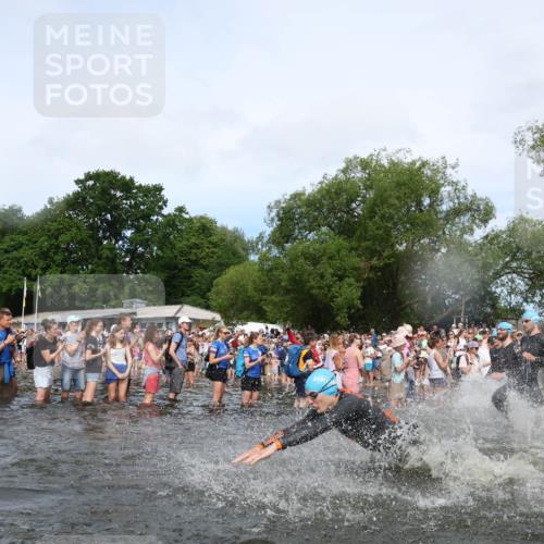 21.06.2026 - Viking Triathlon Michael Strokosch http://msf.ph/oto/9842006 21.06.2026 10:02:14 Schwimmen 47, 87, 90, 102, 136, 152, 154, 410, 438, 490, 501, 536, 537, 655, 660 meine-sportfotos.de
