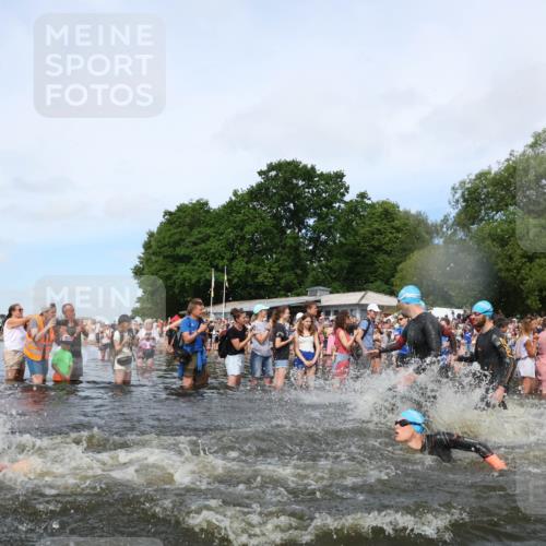 21.06.2026 - Viking Triathlon Michael Strokosch http://msf.ph/oto/9842016 21.06.2026 10:02:16 Schwimmen 47, 87, 90, 102, 136, 152, 154, 410, 438, 490, 501, 536, 537, 655, 660 meine-sportfotos.de