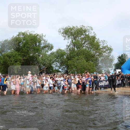 21.06.2026 - Viking Triathlon Michael Strokosch http://msf.ph/oto/9842050 21.06.2026 10:02:22 Schwimmen 47, 87, 102, 136, 142, 152, 255, 360, 392, 430, 438, 490, 536, 537, 655 meine-sportfotos.de